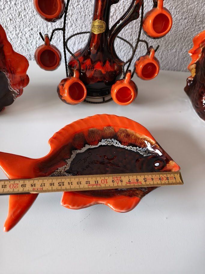 Caraffe: Vintage Set Keramik Fische Karaffe mit 8 Bechern Vallauris – Usato da Toffen venduto da Immo-Erben 6