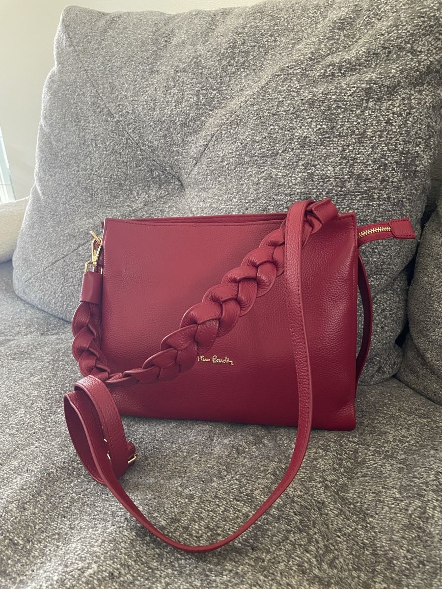 Pierre Cardin Sacs: Sac Pierre Cardin – Neuf (Voir description) à Fully par brunyrac3862 1