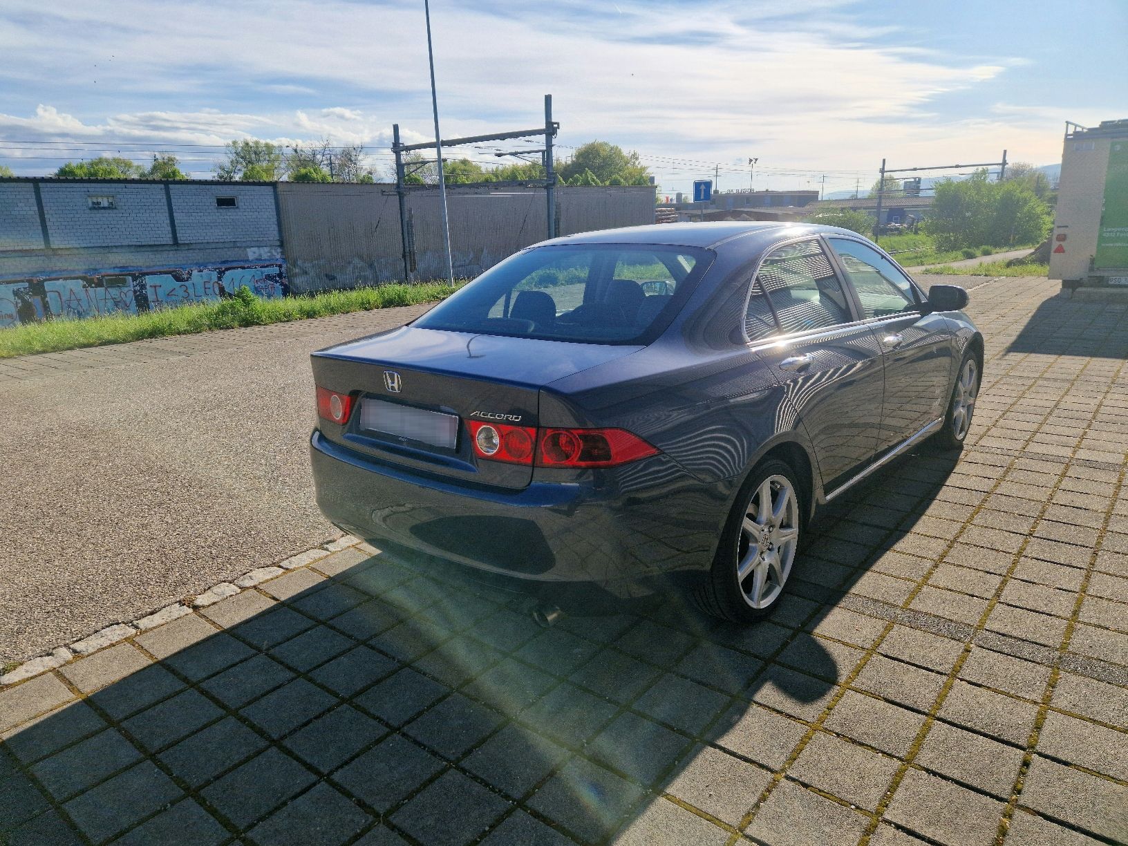 Honda Automobili: Honda Accord 2.0i – Usato da Bellach venduto da OGP 3
