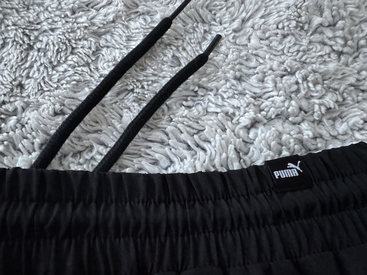 Puma Pantaloni: PUMA Sporthose – Usato da Lachen SZ venduto da artbyblondangel 5