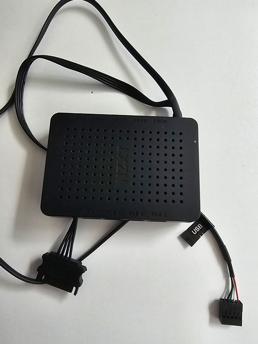 Schede grafiche: NZXT RGB Fan Controller – Usato da Samstagern venduto da FastLive