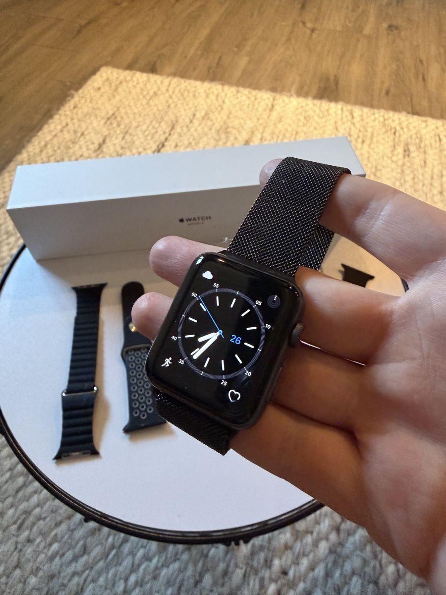 Apple Smartwatch: Apple Watch Série 3 42mm – Gebraucht aus Montagny-les-Monts von Leo.Geni 1