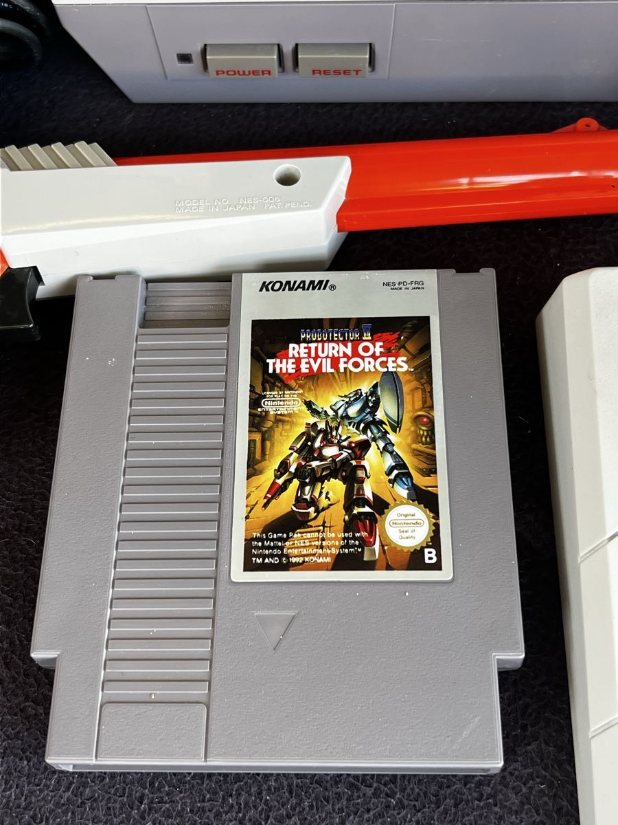 Nintendo Console: Nintendo ENTERTAINMENT SYSTEM™ EUROPEAN VERSION – Usato da Winterthur venduto da gue_yf9d 2
