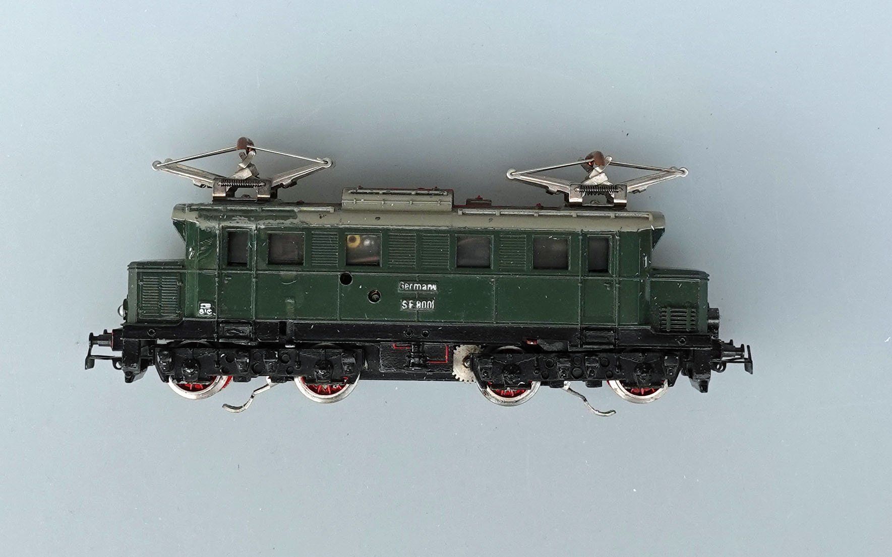 Märklin Modellini di ferrovie: Märklin SE 800 20V, H0 WS analog – Usato da Niederglatt ZH venduto da bego8172 3