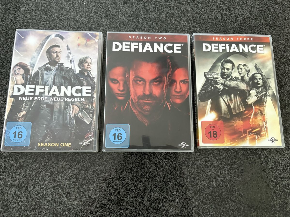 Tutti i DVDs: Defiance komplette Serie – Usato da Belpberg venduto da Ranukel