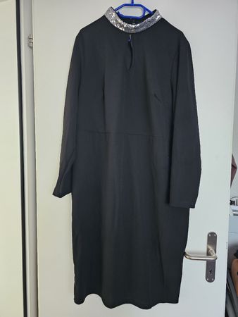 Kleid langärmlig und Pailettenkragen Gr. 4XL