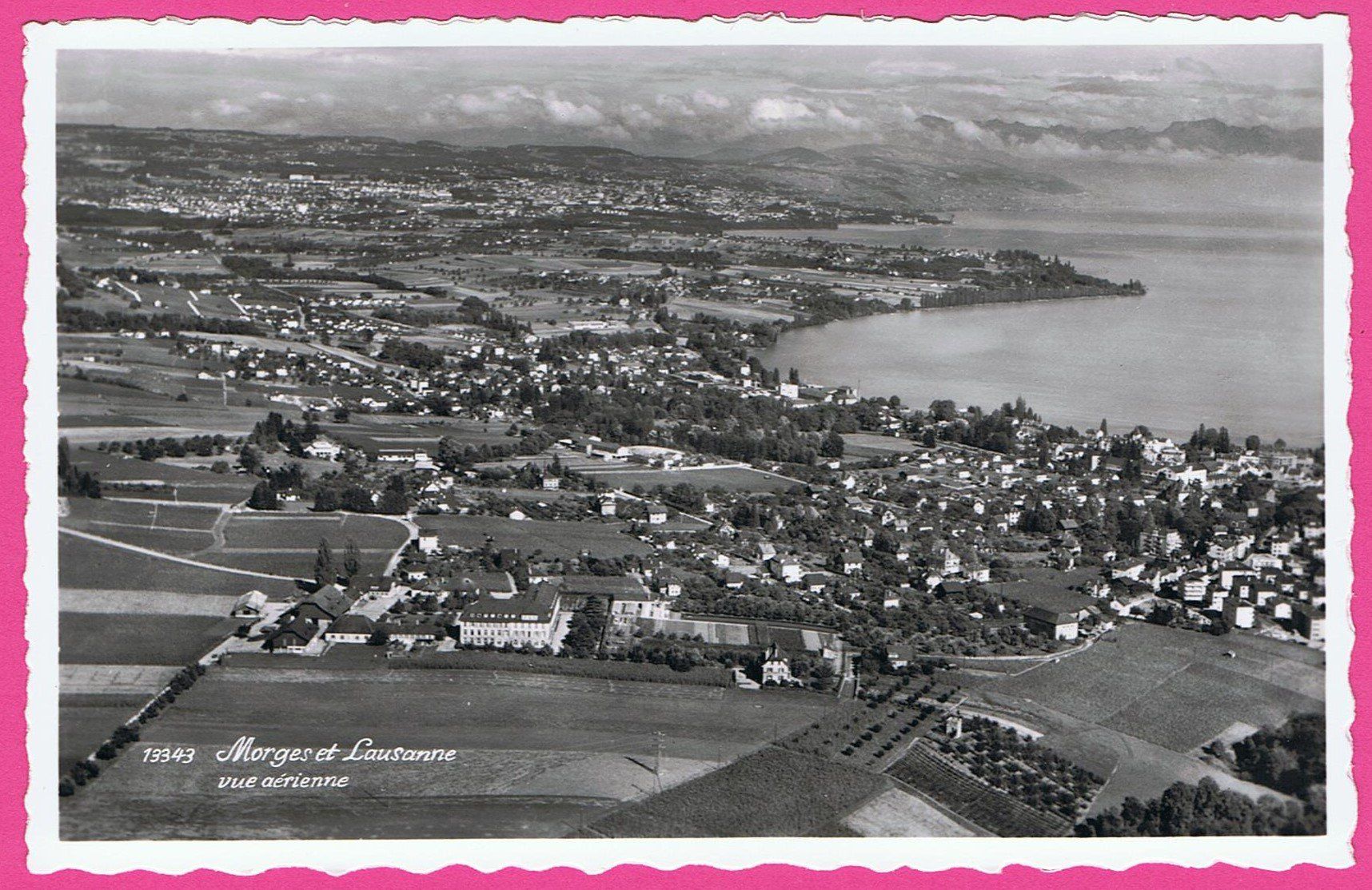 Cartoline postali: Morges et Lausanne vue aérienne – Usato da Einsiedeln venduto da dillie