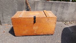 Holz Kiste Truhe  mit Griffen und Schloss guter Zustand 
