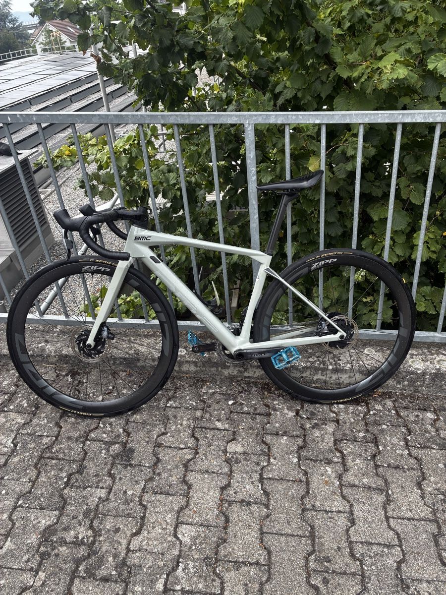 BMC Vélos: Bmc roadmachine 01 three  – D'occasion à Lenzburg par jer_gx6q