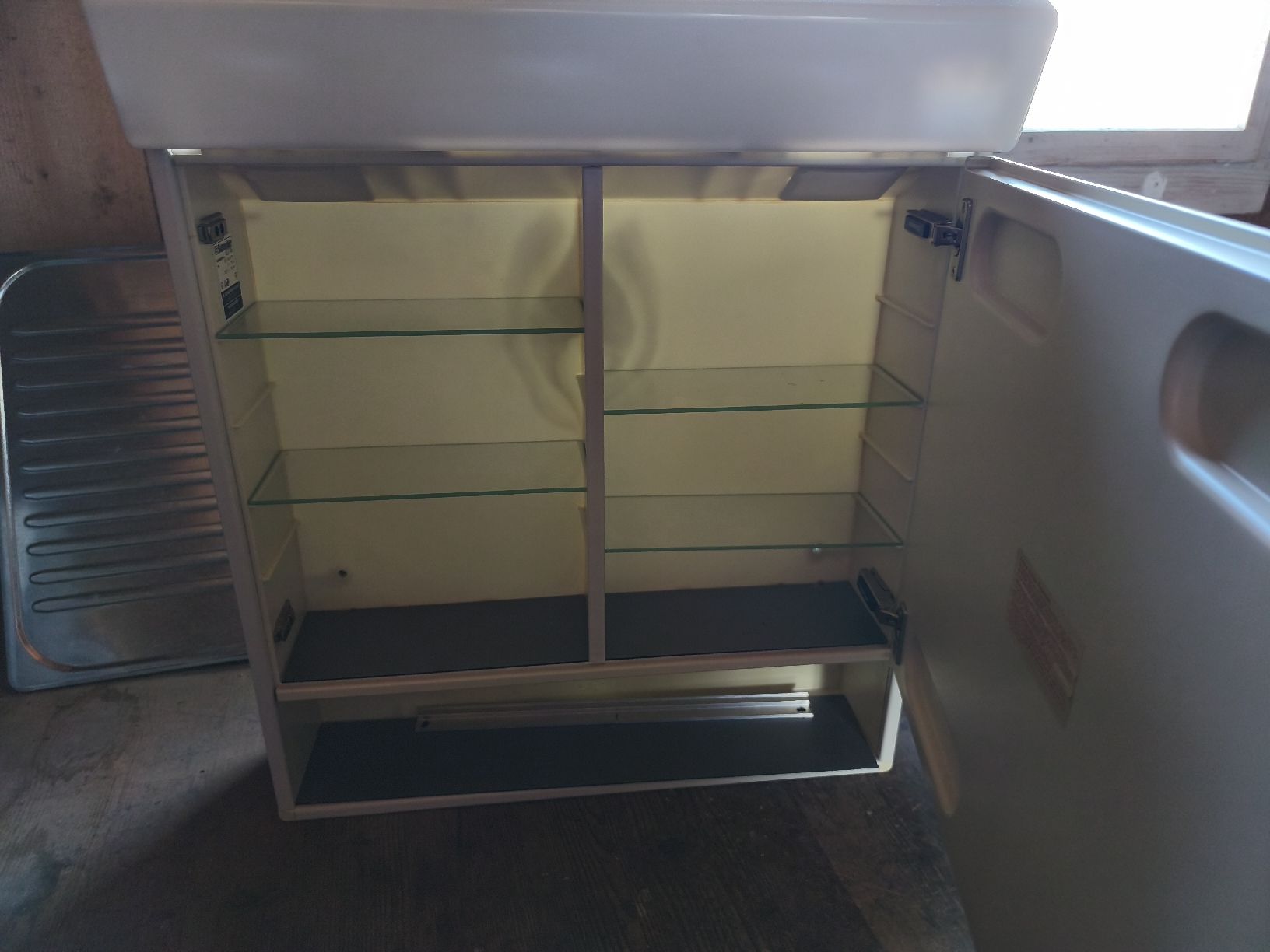 Armoires miroirs: Spiegelschrank Schneider – D'occasion à Wilen b. Wil par DasHirn 1