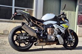Zu Verkaufen schöne BMW S1000R mit wenig Kilometer 