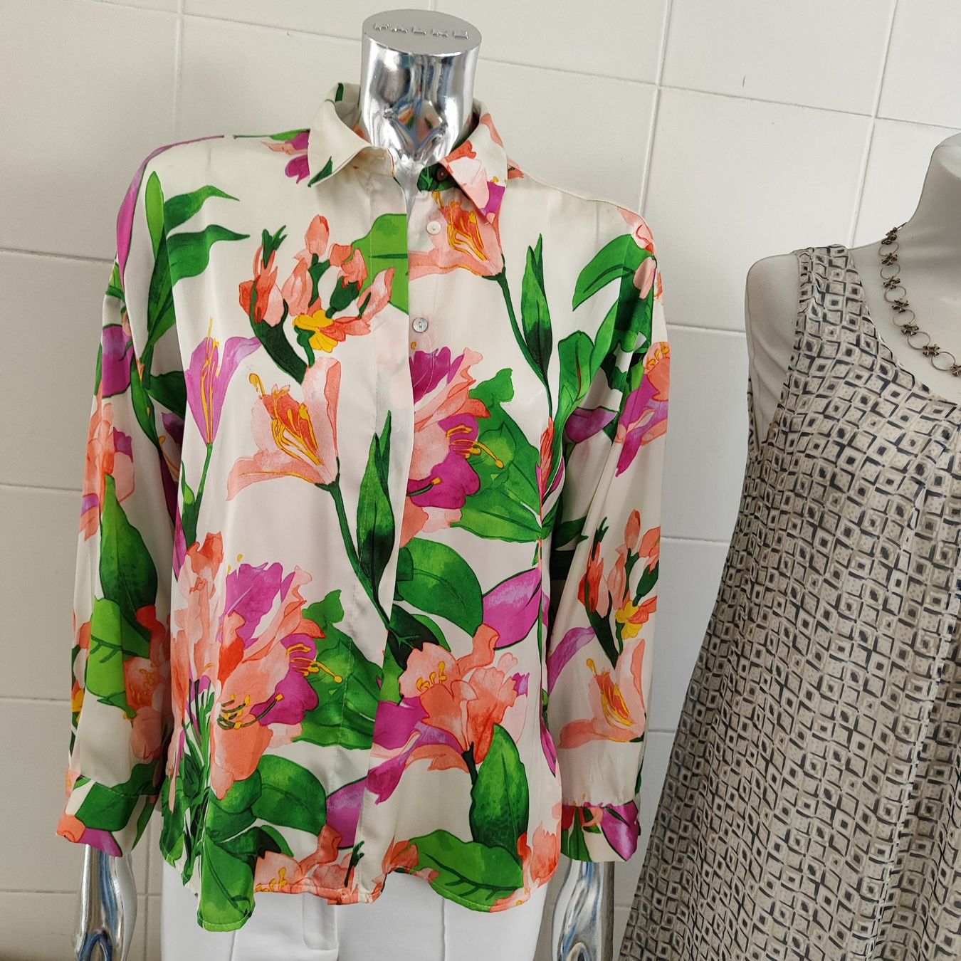 H&M Blusen: Damen Bluse GR S – Neu und originalverpackt aus Langnau am Albis von Judithsebi 1