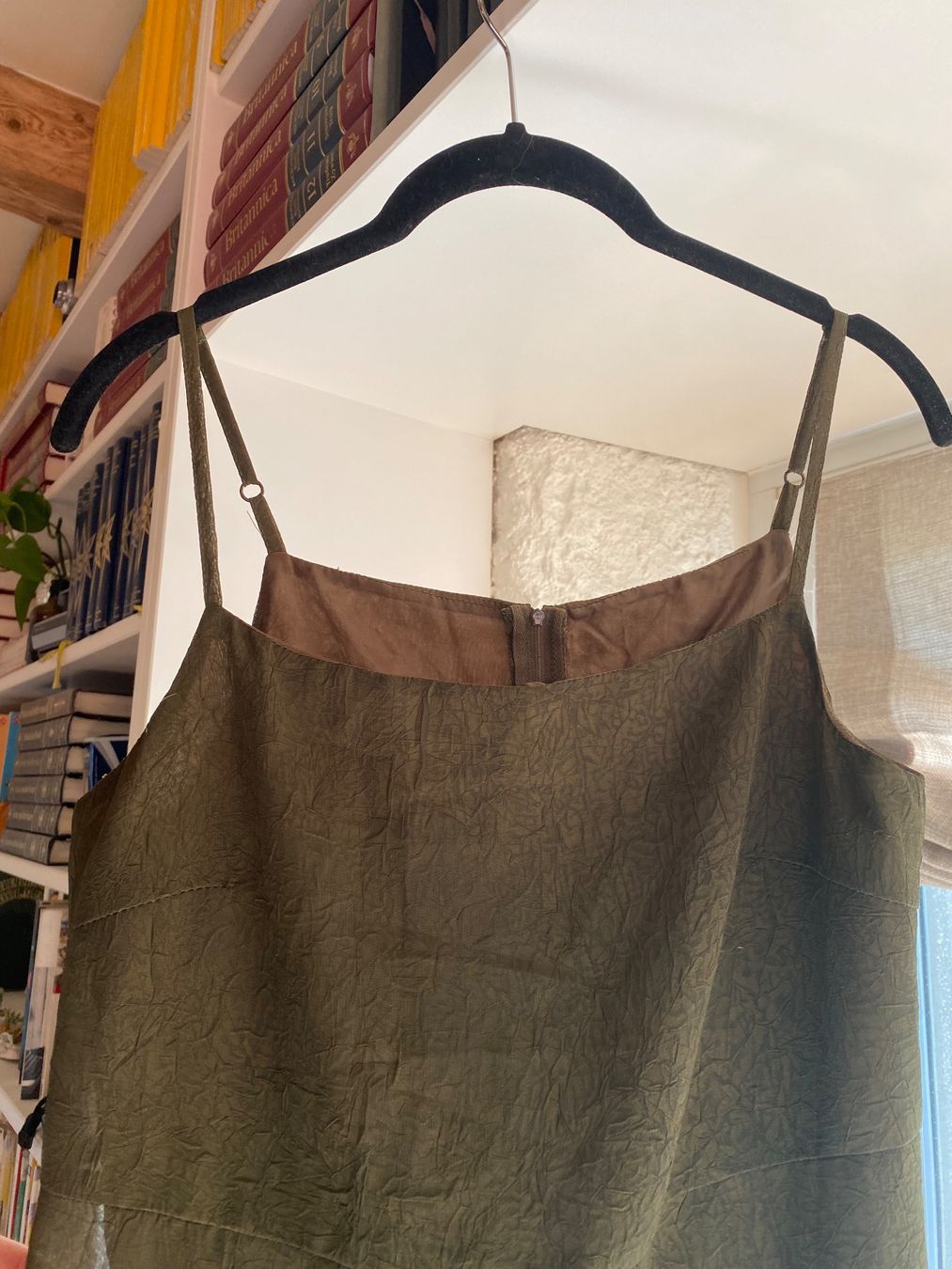 Benetton Kleider: 90's Dress Kaki – Gebraucht aus pont-la-ville von dia_tt5h 1