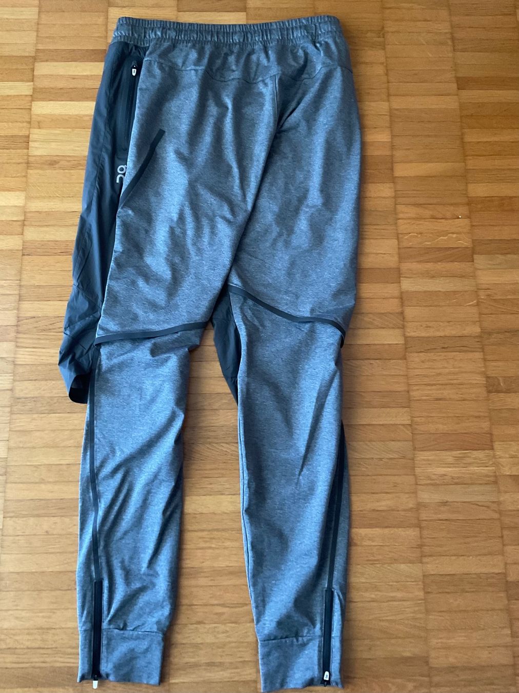 Hosen: On Running Pants Laufhose Gr.M & Swiss Engineering – Gebraucht aus Weiningen ZH von moon-55 3