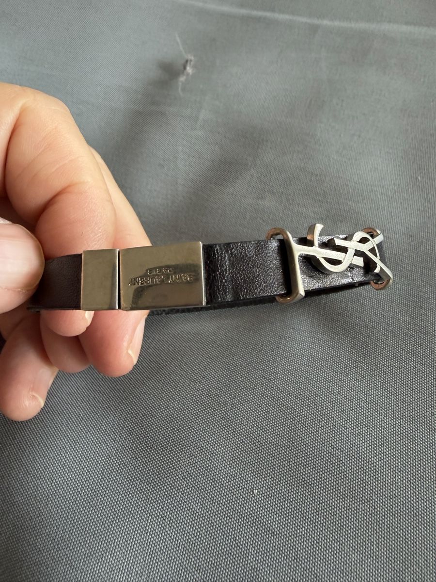 Saint Laurent Bracciali & Braccialetti: Bracciale Saint Laurent Pelle Argento logo YSL – Usato da Lugano venduto da can_xdd8