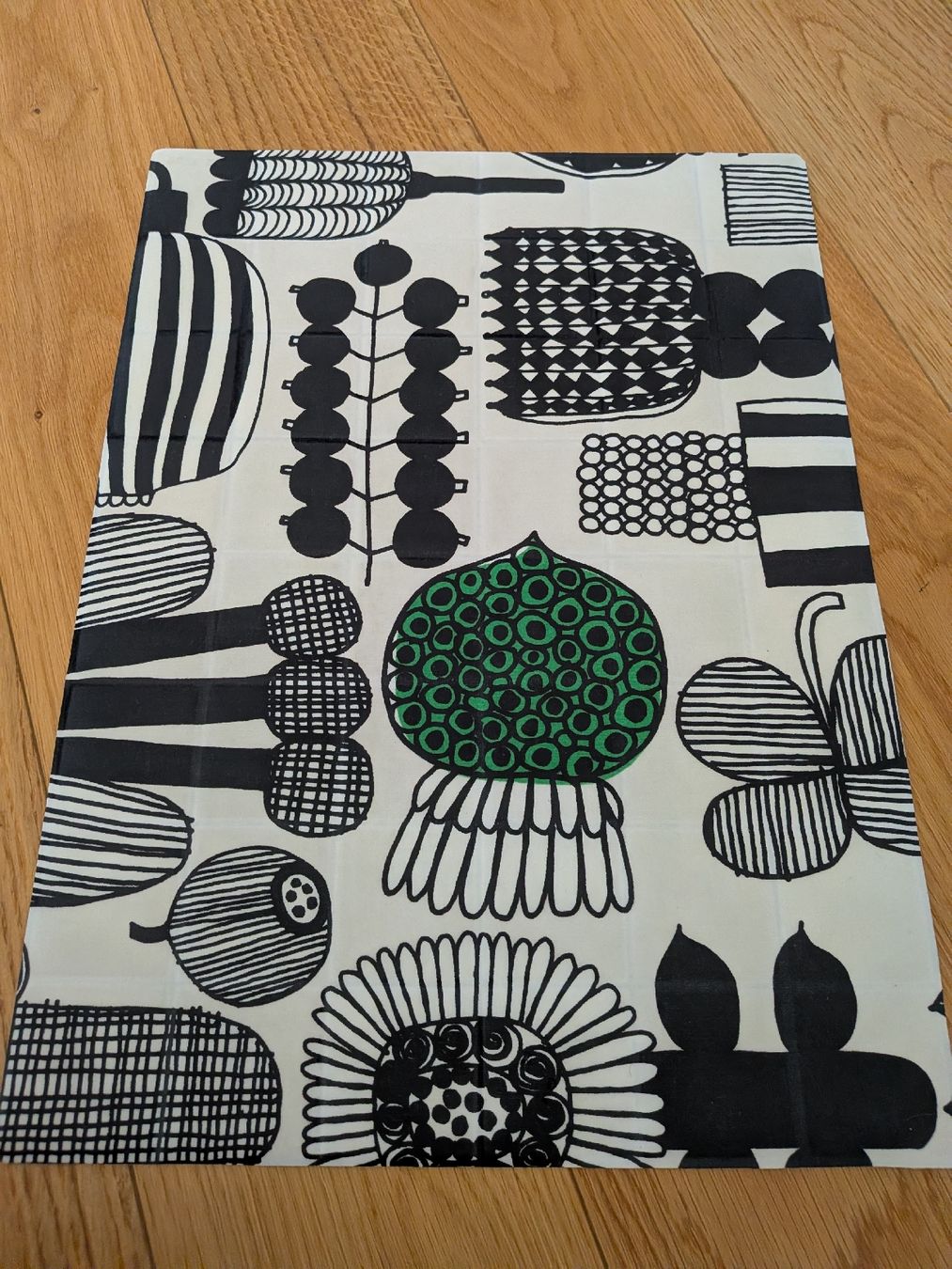 Untersetzer: Tischset Marimekko 4er Set schwarz weiss – Gebraucht aus Winterthur von Prishy 3