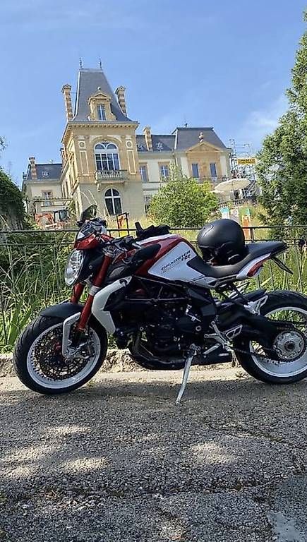 Strasse: MV agusta Dragster 800 RR  – Gebraucht aus Neuchâtel von Karl_M