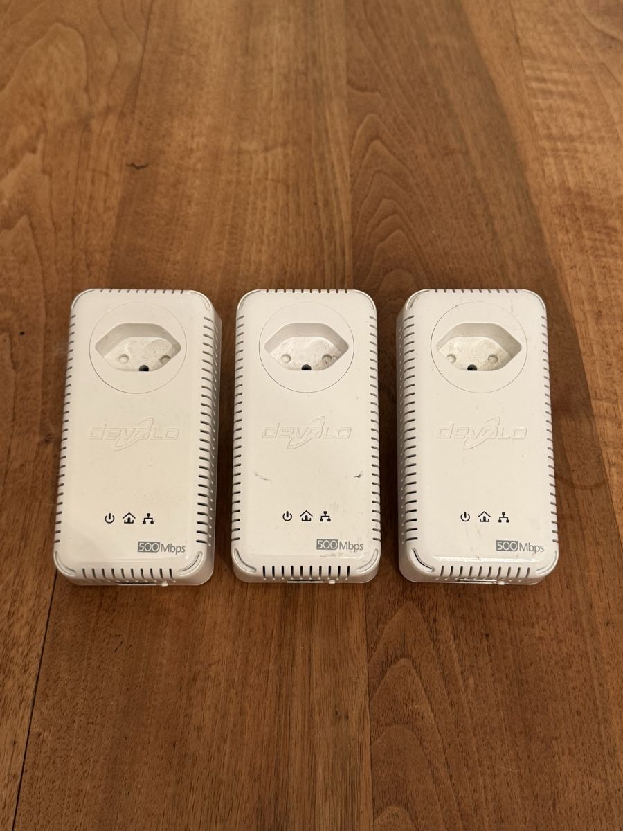 Devolo Laufwerke & Adapter: Devolo Powerline dLAN 500 AVplus – Gebraucht aus Rüschlikon von YM8803