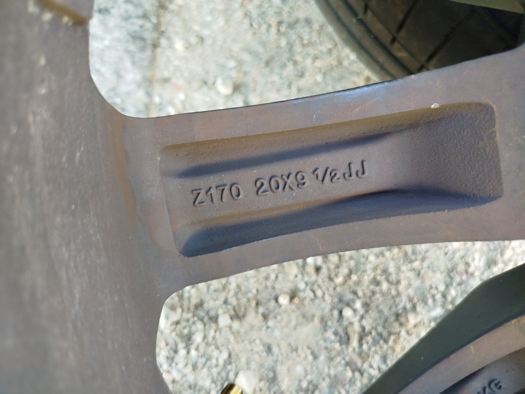 Land Rover Pneus & Kompletträder: Roues Range Rover Sport – Gebraucht aus Savagnier von Botteron_Recycling 4
