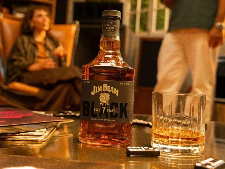 Bevande alcoliche: Black Bourbon Whiskey 7 Jahre mit Geschenkverpackung – Nuovo e nell'imballaggio originale da Bülach venduto da StoreInShopOutlet 8