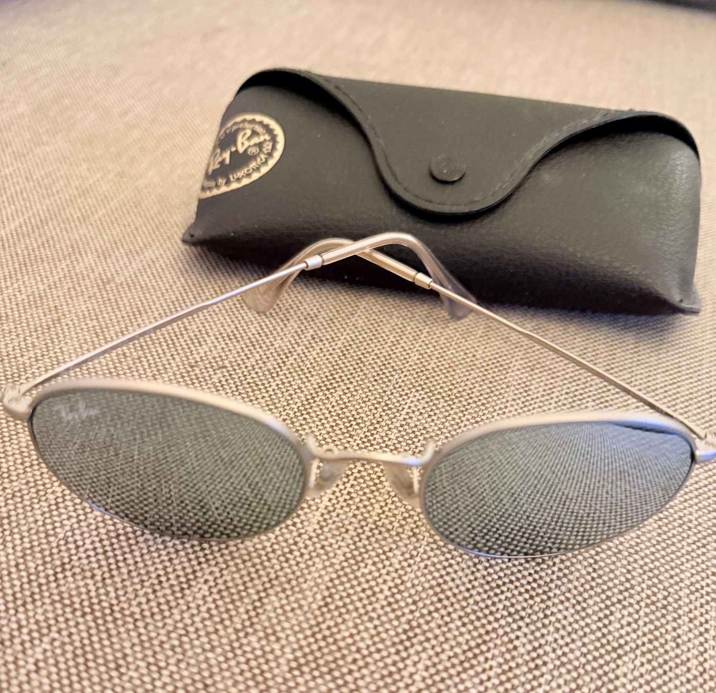 Ray-Ban Occhiali & Lenti: Sonnenbrille Rayban – Usato da Genève venduto da mar_g5r2