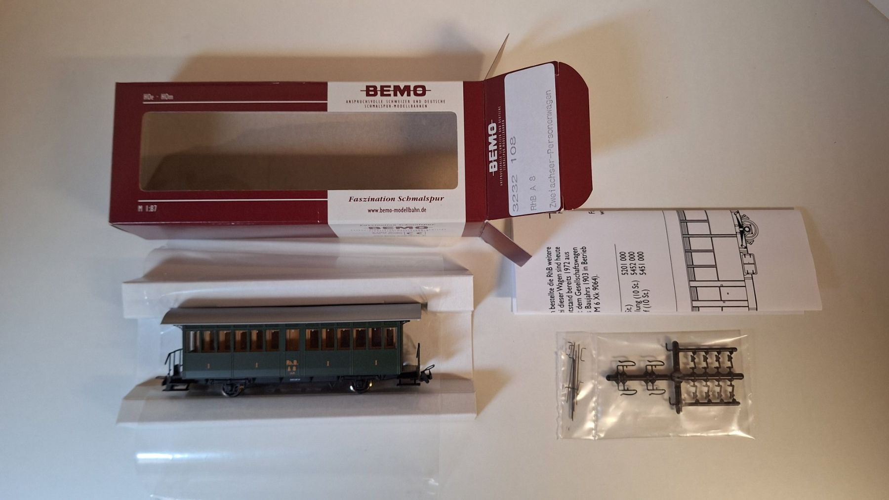 Bemo Modelleisenbahnen: Bemo 3232 108 RhB A 8 Personenwagen – Neu (gemäss Beschreibung) aus Haslen AI von JEPIZU 1