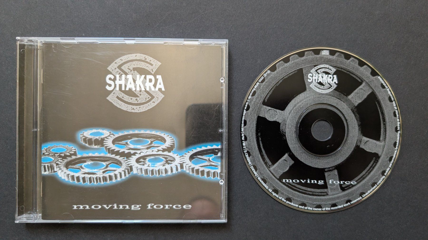 CDs: Shakra |  moving force| CD – D'occasion à Bottmingen par dan_c5wb