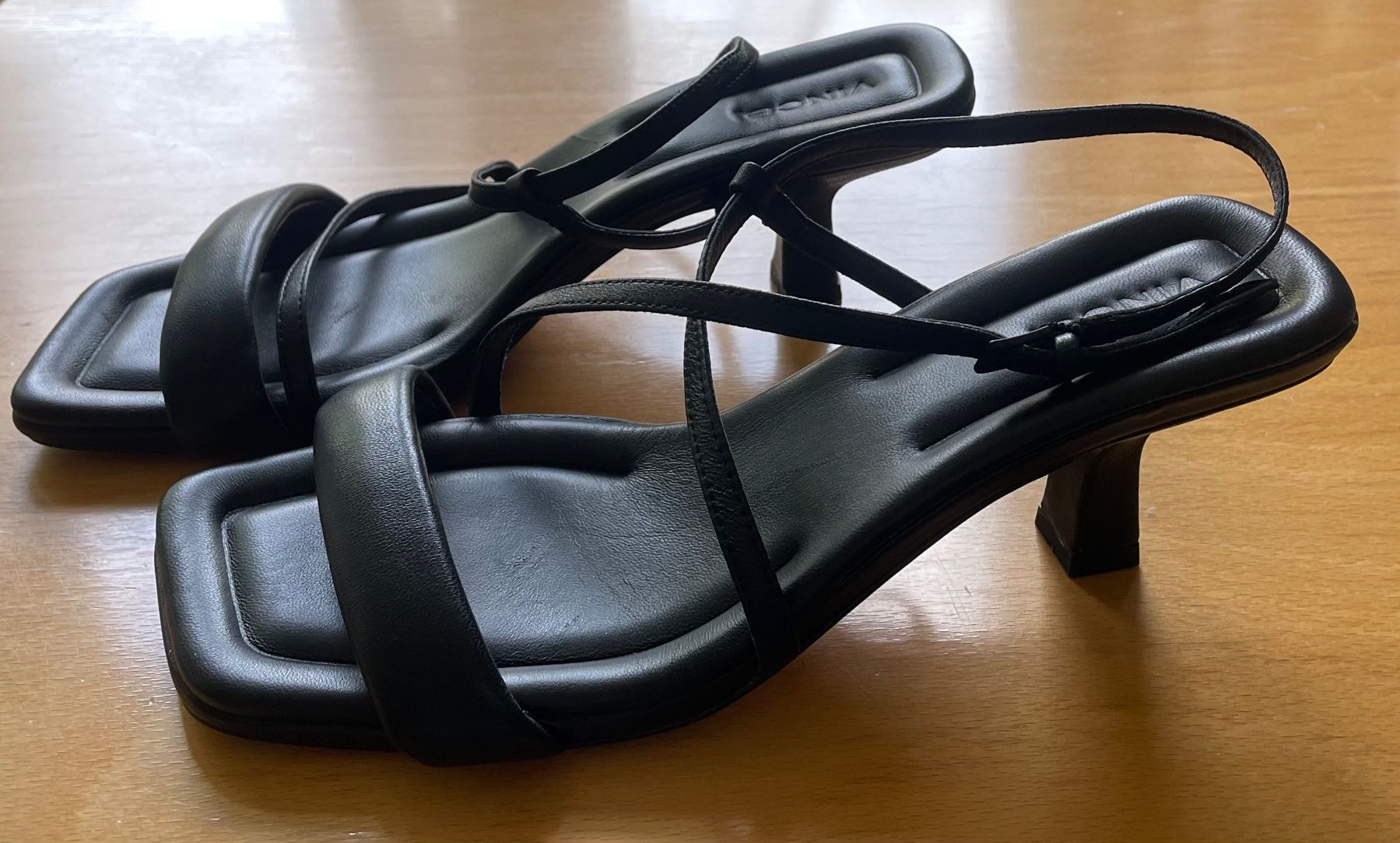 Damenschuhe: Vince Cottin Leather Sandals, EU 37.5 – Gebraucht aus Zürich von hol_bc6v 1