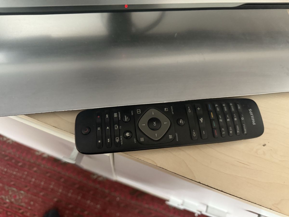 Philips Fernseher: Philips LCD TV  – Gebraucht aus Moosseedorf von ram_c65w 4