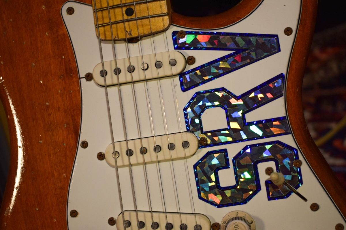 Fender Strumenti musicali: Fender Stratocaster SRV Lenny "Replica Custom Shop" – Nuovo (secondo la descrizione) da Escholzmatt venduto da VooDrive_fuzz 8