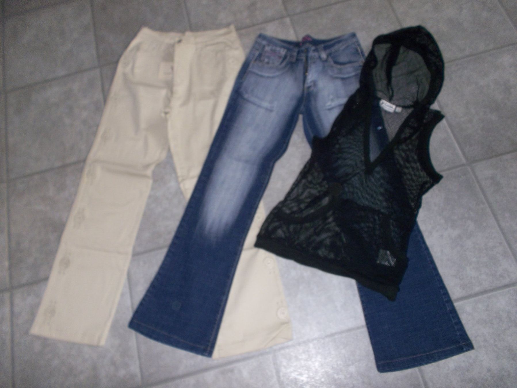 Lotti di vestiti: Damen Kleiderpaket Grösse 38/M – Usato da Kaltbrunn venduto da Cindy99