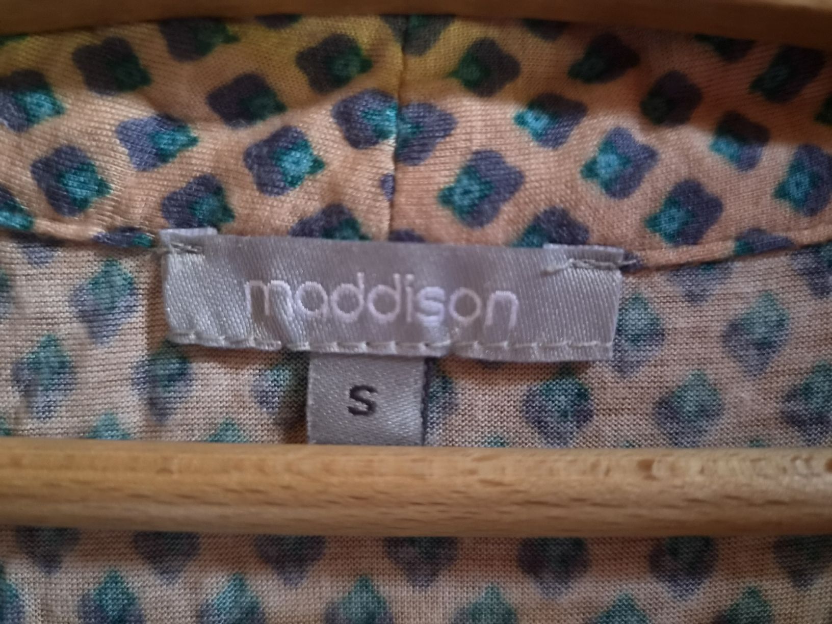 Maddison Vestiti: Schönes, langes Kleid Maddison Viscose Grösse S gemustert – Usato da Wattwil venduto da tannenmeise73 3