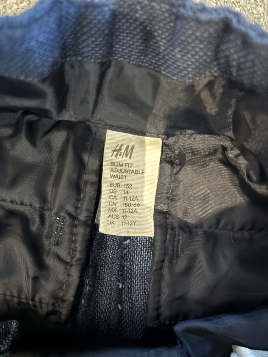 H&M Pantaloni: Pantalon enfant hm – Usato da Sion venduto da tchana77 1