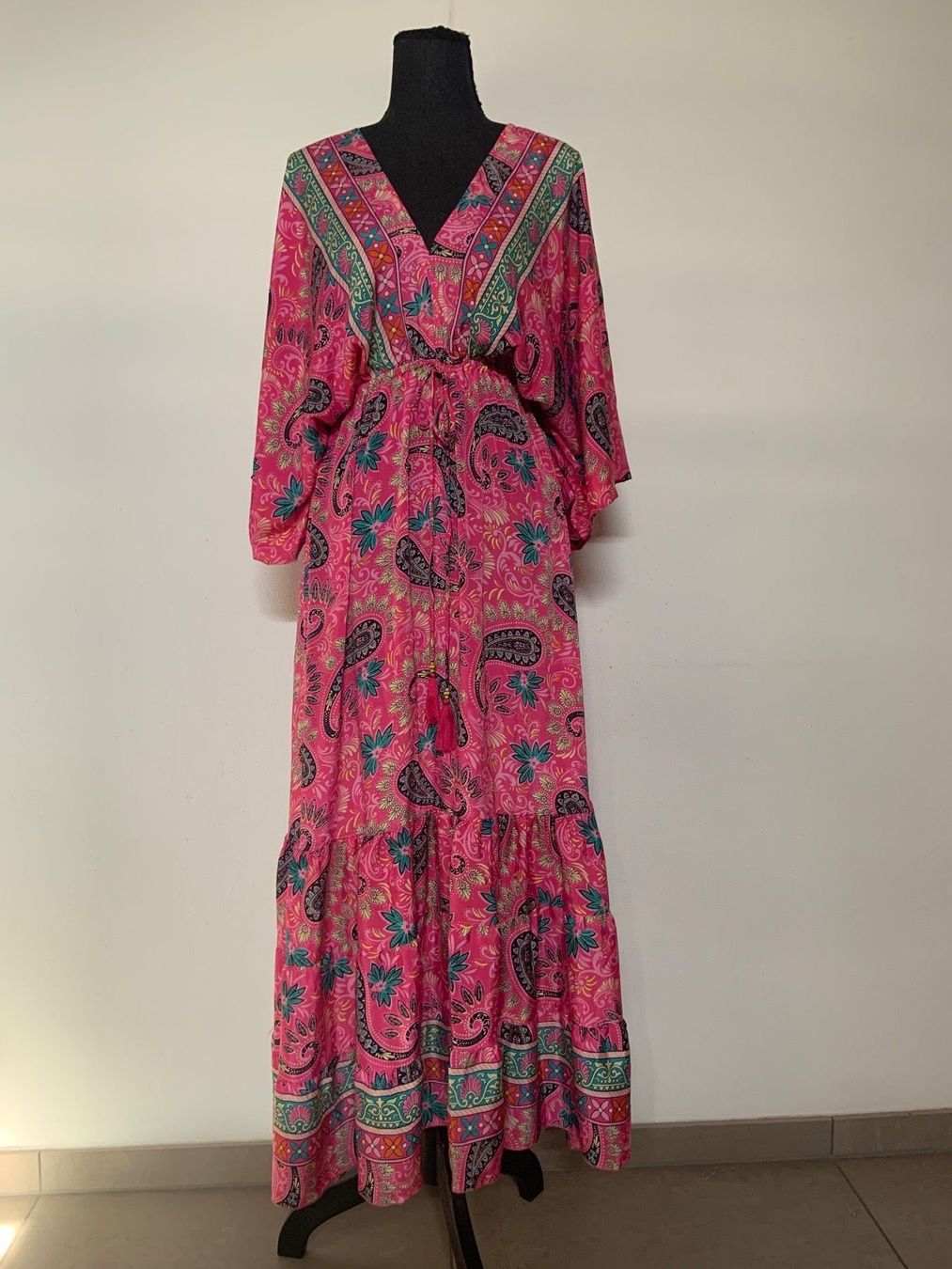 Vestiti: Maxikleid in Seidenoptik – Nuovo (secondo la descrizione) da Sigriswil venduto da ck56 1