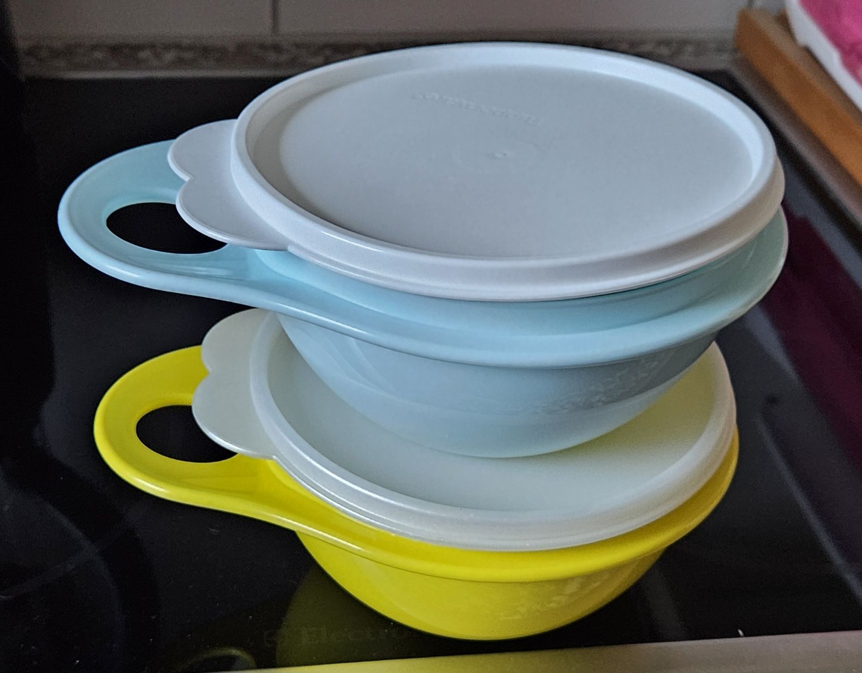 Tupperware Recipients et similaires: 600ml Schüsseli mit Henkel – Neuf avec emballage d'origine à Hasle b. Burgdorf par buddle32 2
