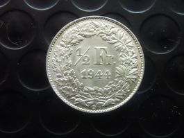 1/2 Fr. 1944  unz. / stgl.