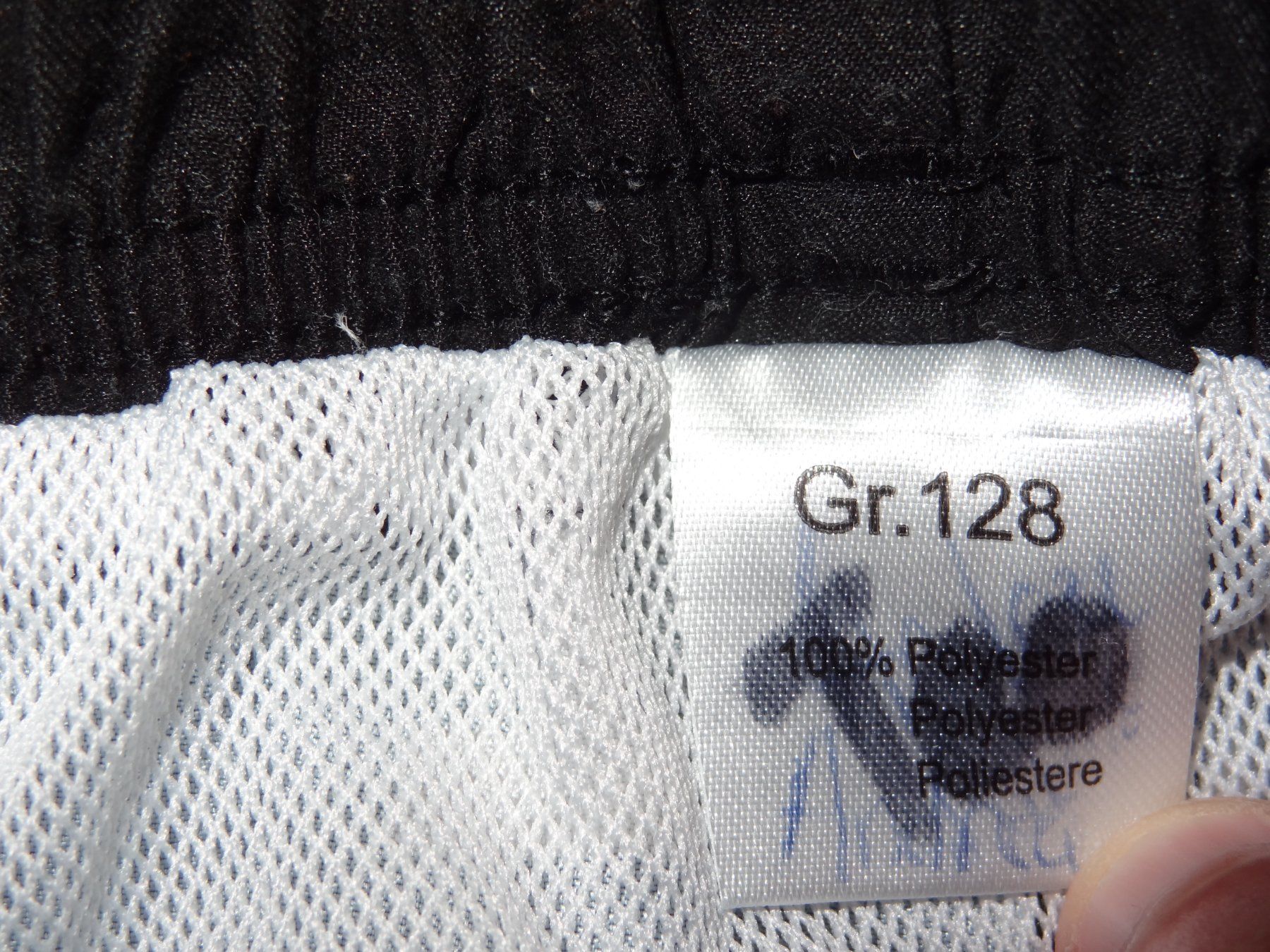 Badehosen: Short de bain Garçon motif 128 polyester – Gebraucht aus Satigny von salvatore73 1