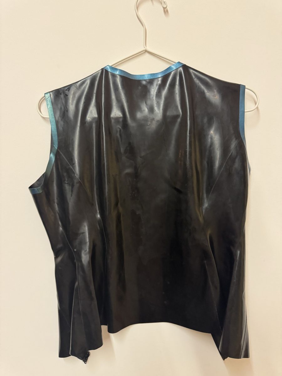 Gilet & Giacche senza maniche: Latex Gilet  – Usato da Meisterschwanden venduto da sim_2nwm 3