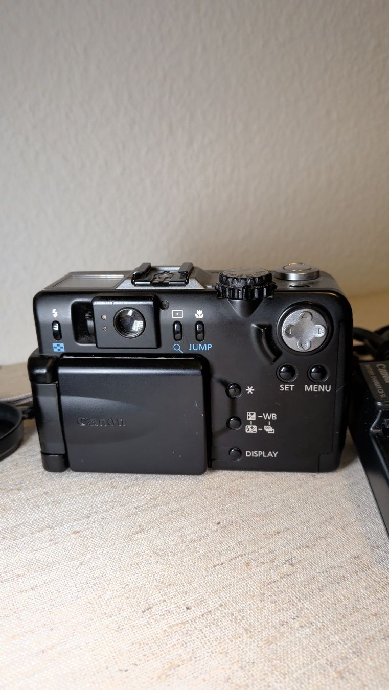Canon Fotocamera: Canon Powershot G1 Digitalkamera mit Analog Feeling getestet – Usato da Frauenfeld venduto da Crookodile 1