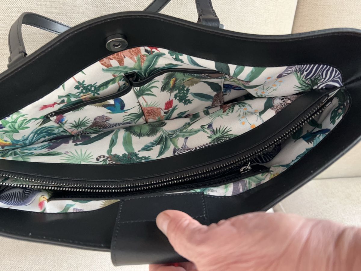 Taschen für Damen: MARCCAIN Tasche – Gebraucht aus Ennetbürgen von erena60 4