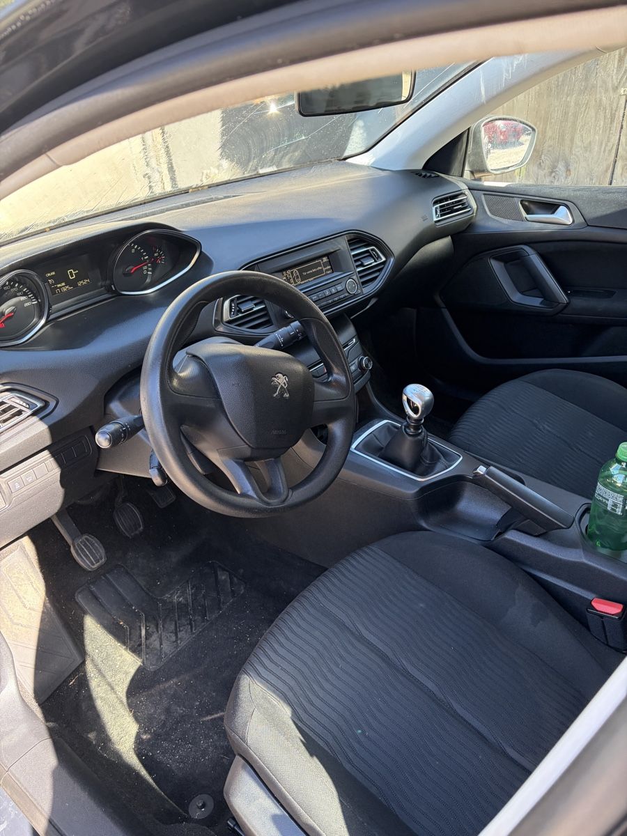 Peugeot Automobili: Peugeot 308 SW 1.6HDI Export  – Difettoso da Zuchwil venduto da dor_m2xk 7