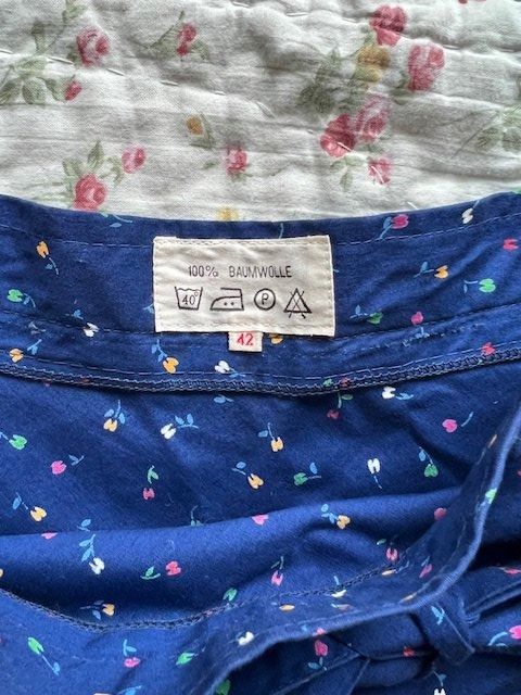Röcke: Rock / Jupe / Tulpenmuster / 80er / Gr. 38 – Gebraucht aus Meggen von heyleg1 1