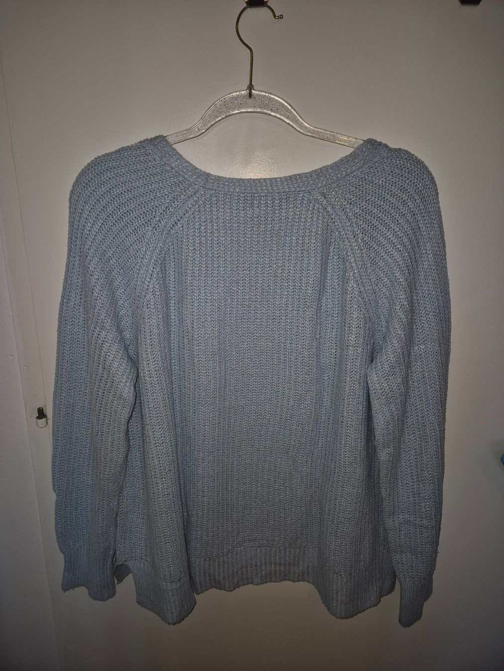 C&A Pulls & Sweat-shirts: 👕Pull Canda bleu clair, taille M - Parfait pour l'hiver! – D'occasion à Genève par cat_ps7g 1