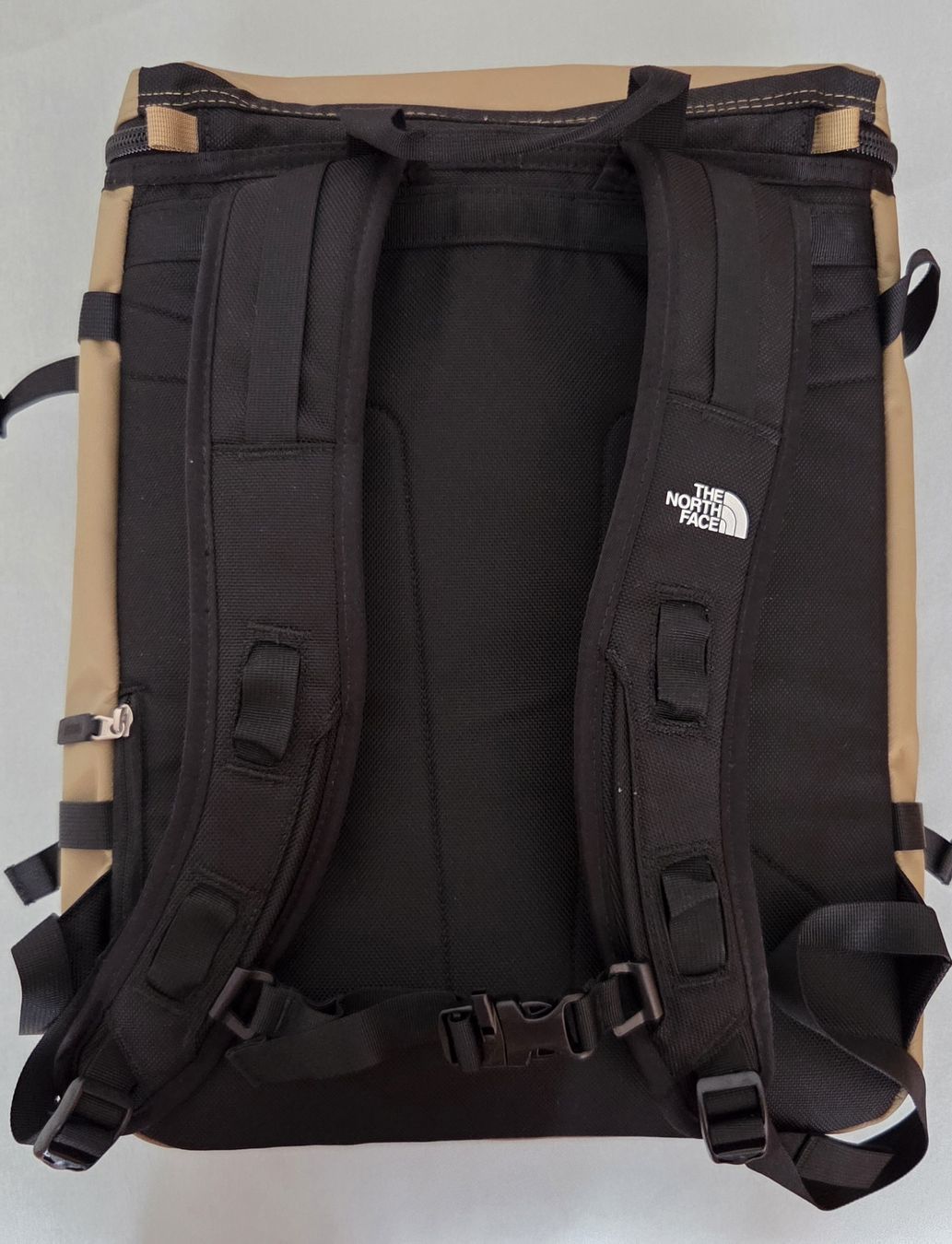 North Face Zaini: North Face Camp Fuse Box, Hellbraun – Nuovo (secondo la descrizione) da Reinach BL venduto da jksunny 1