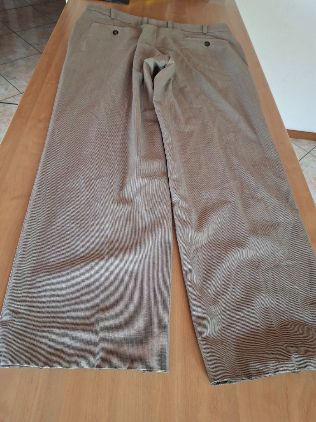 Pantaloni: Pantalon taille L marque Mens – Usato da Villiers venduto da san_jn5w 6