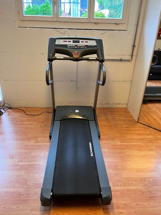 Schwinn discount 825 treadmill