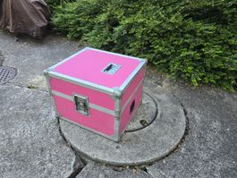 Pinke Flightcase, stabile Transportbox, 51x44x57cm