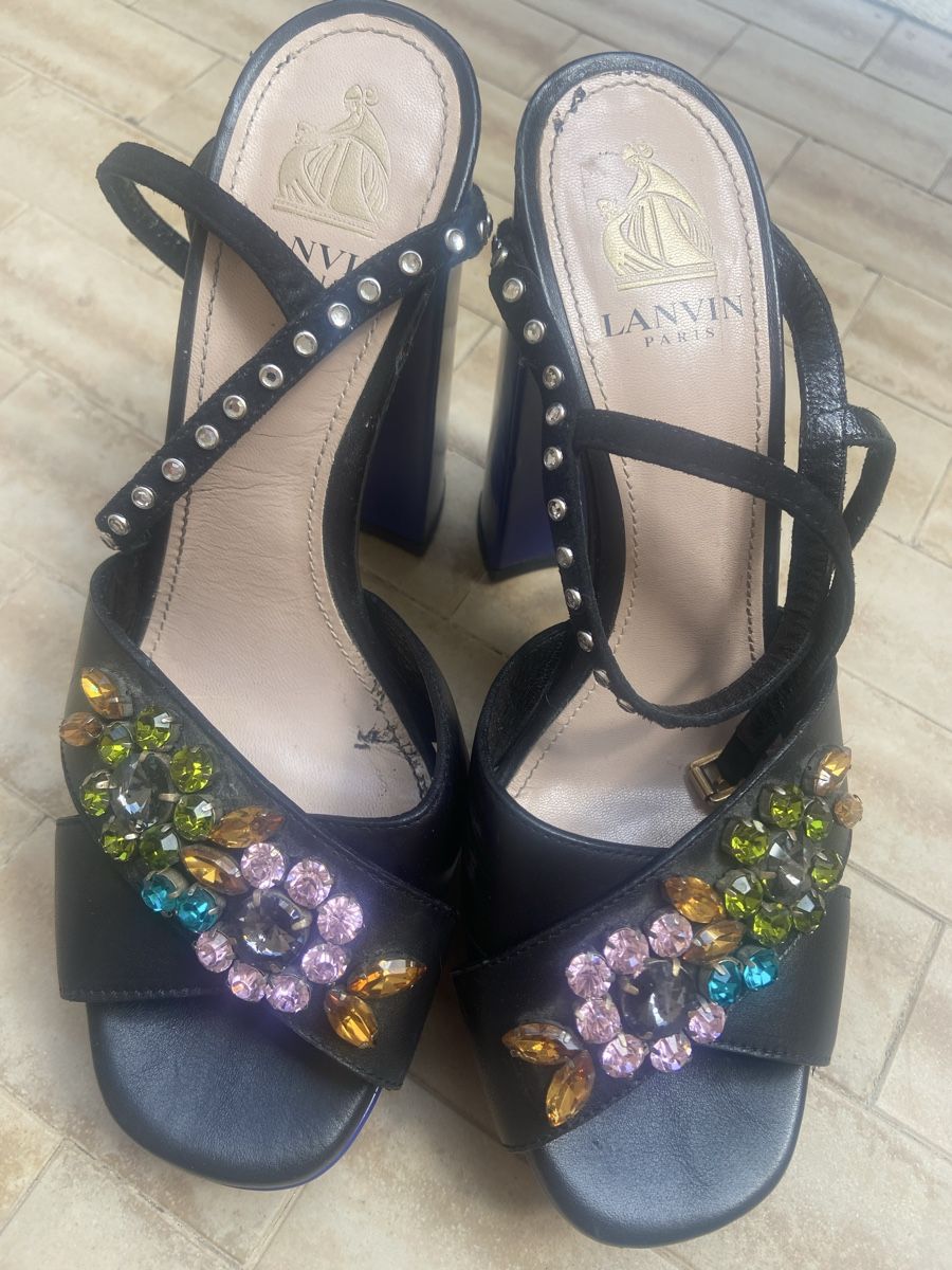 Lanvin Chaussures femmes: Pumps von Lanvin , Gr 38 – D'occasion à Matten b. Interl par Surprises