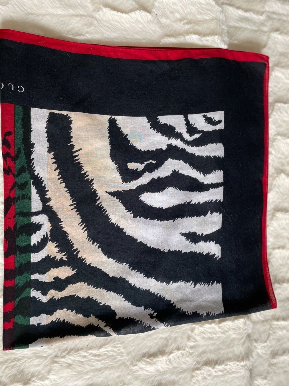 Gucci Foulard & Sciarpe: Gucci – Nuovo (secondo la descrizione) da Pully venduto da Kalissa 6