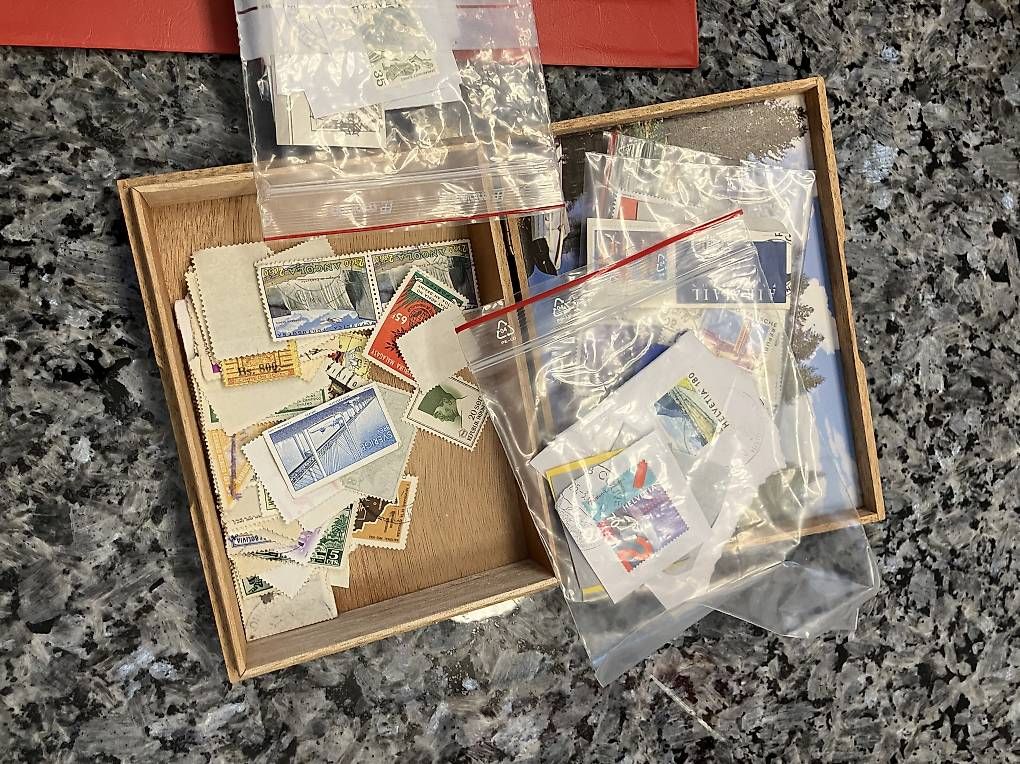 Alle Briefmarken: Briefmarken Sammlung – Gebraucht aus Emmenbrücke von Wir5 2